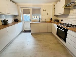 Photo 11- click for photo gallery